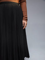 Plus Black Elastic Waist Pleated Skirt