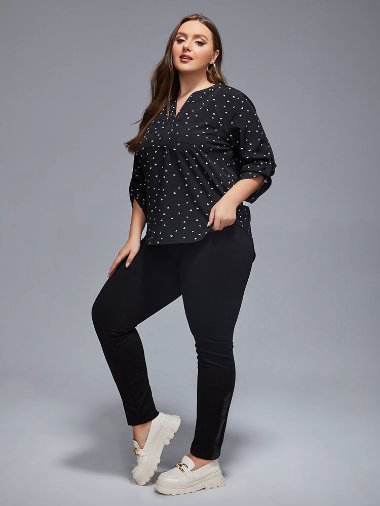 Plus Heart Print Button Front Cuffed Sleeve Blouse