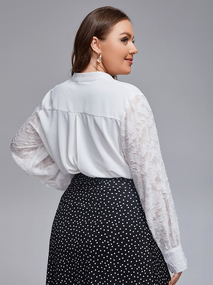 Plus Jacquard Lantern Sleeve V-Neck Blouse