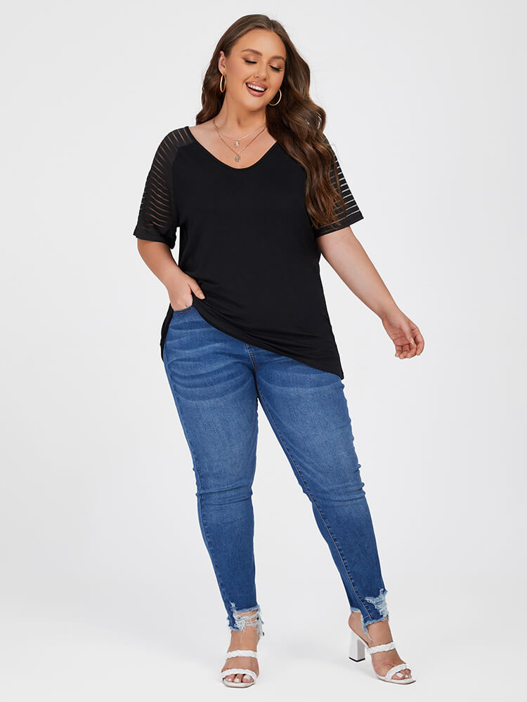 Plus Black Lace Patchwork  V-Neck Tee