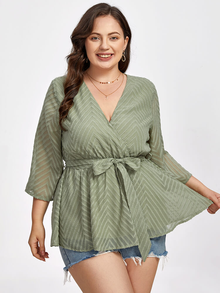 Plus Jacquard V-Neck Lantern Sleeve Tie Front Blouse