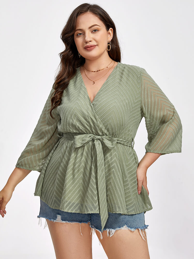 Plus Jacquard V-Neck Lantern Sleeve Tie Front Blouse