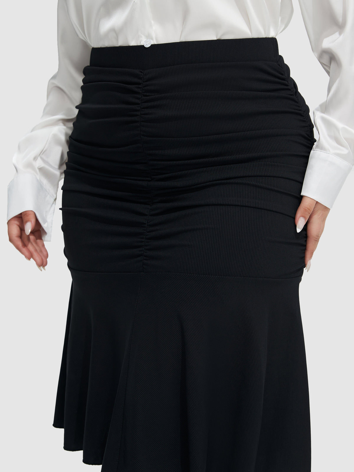 Solid Ruched Mermaid Hem Skirt