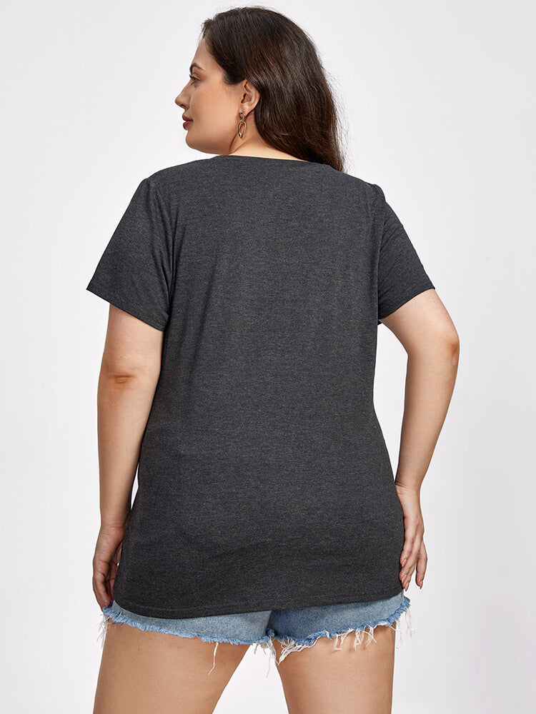 Plus Black Round Neck Button Ditsy Hem Tee