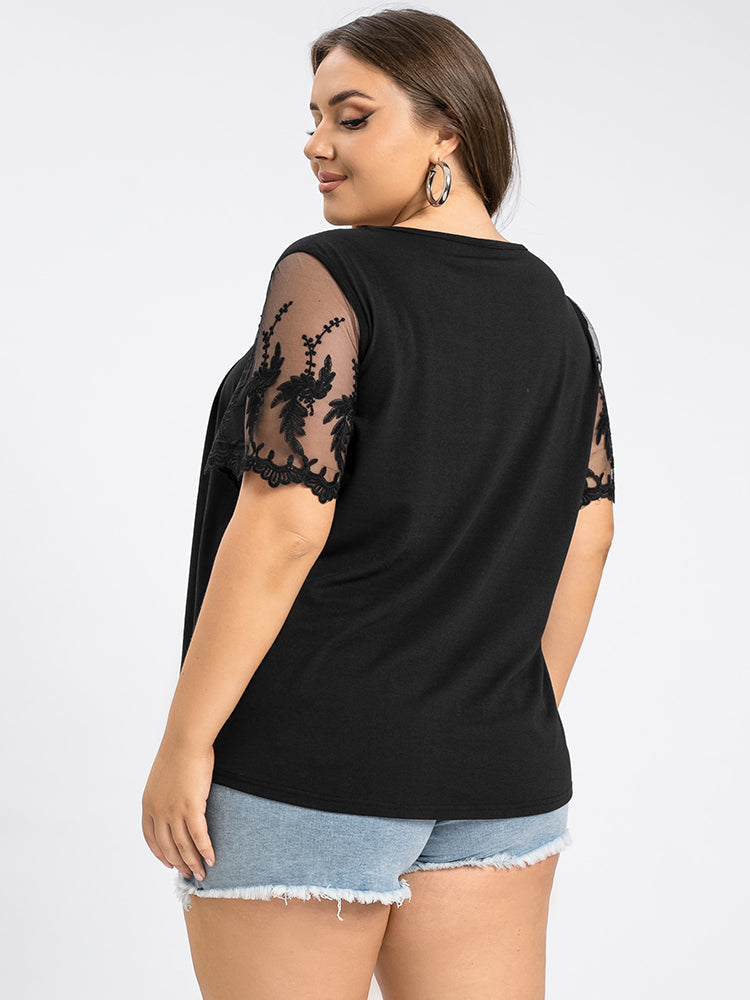Plus Black Lace Patchwork Square Neck Ruched Tee
