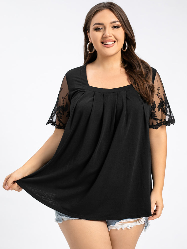 Plus Black Lace Patchwork Square Neck Ruched Tee