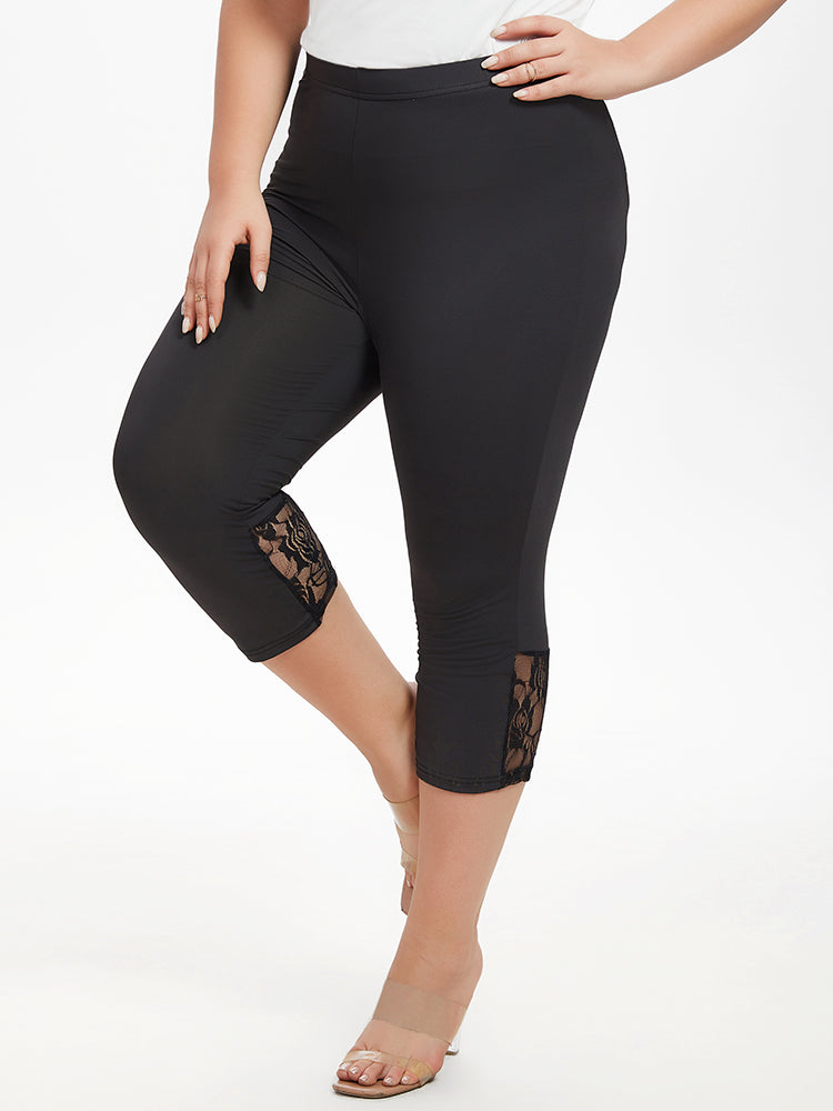 VIP Contrast Lace Capri Leggings
