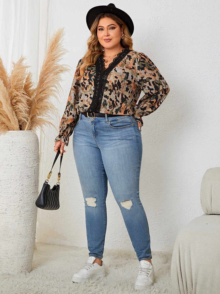 Allover Print Lace Trim Flounce Sleeve Blouse