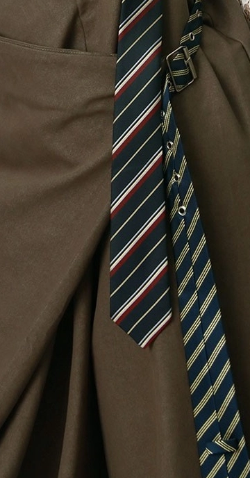 Executive Order Tie Overall