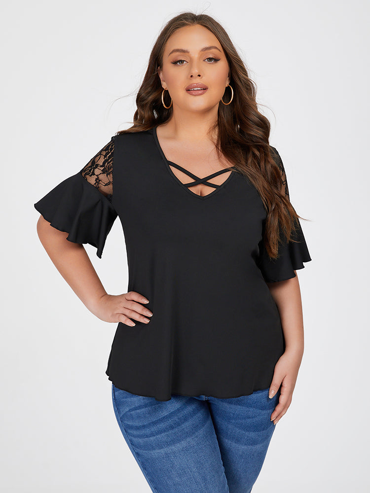 Cut Out Lace Patchwork Sleeve Tee